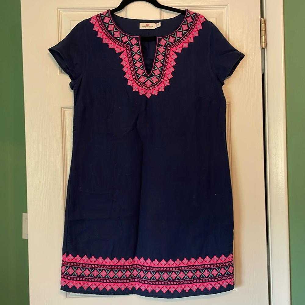 Vineyard Vines cotton and linen embroidered dress size 8